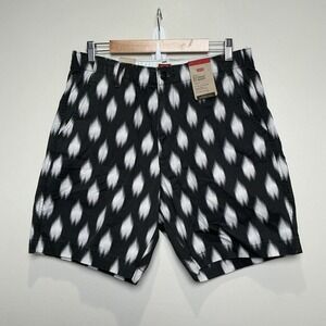 Levi's Men's XX CHINO EZ Shorts Size Medium 32" Waist 8" Inseam NWT Pirate Black